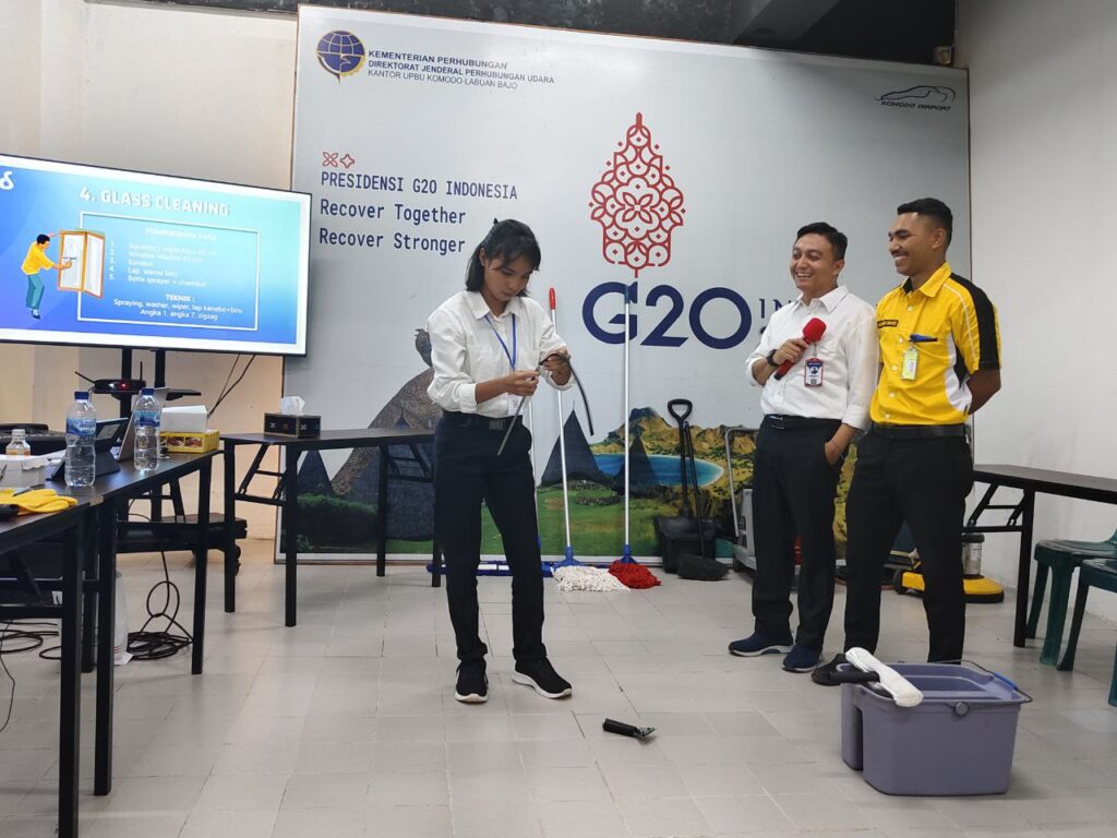 Training Cleaning Service Kota Gresik