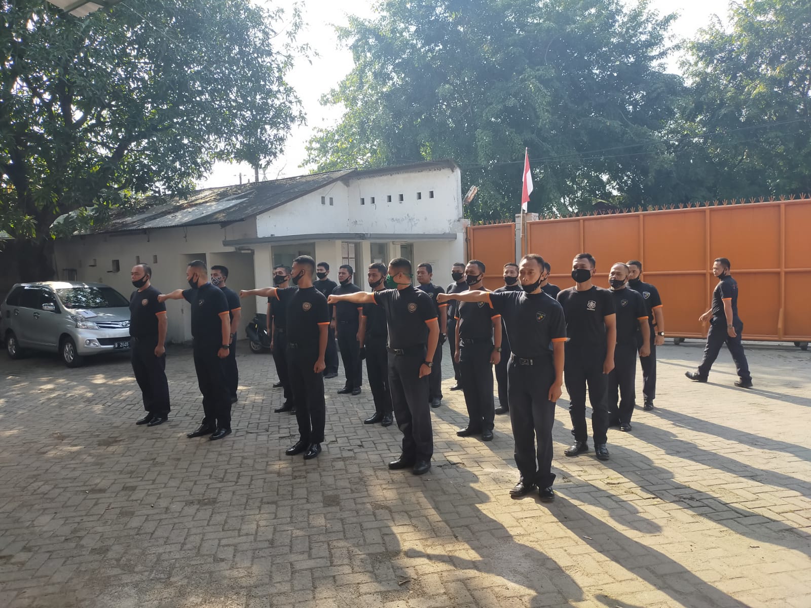 Praktik PBB dan Tongkat Borgol