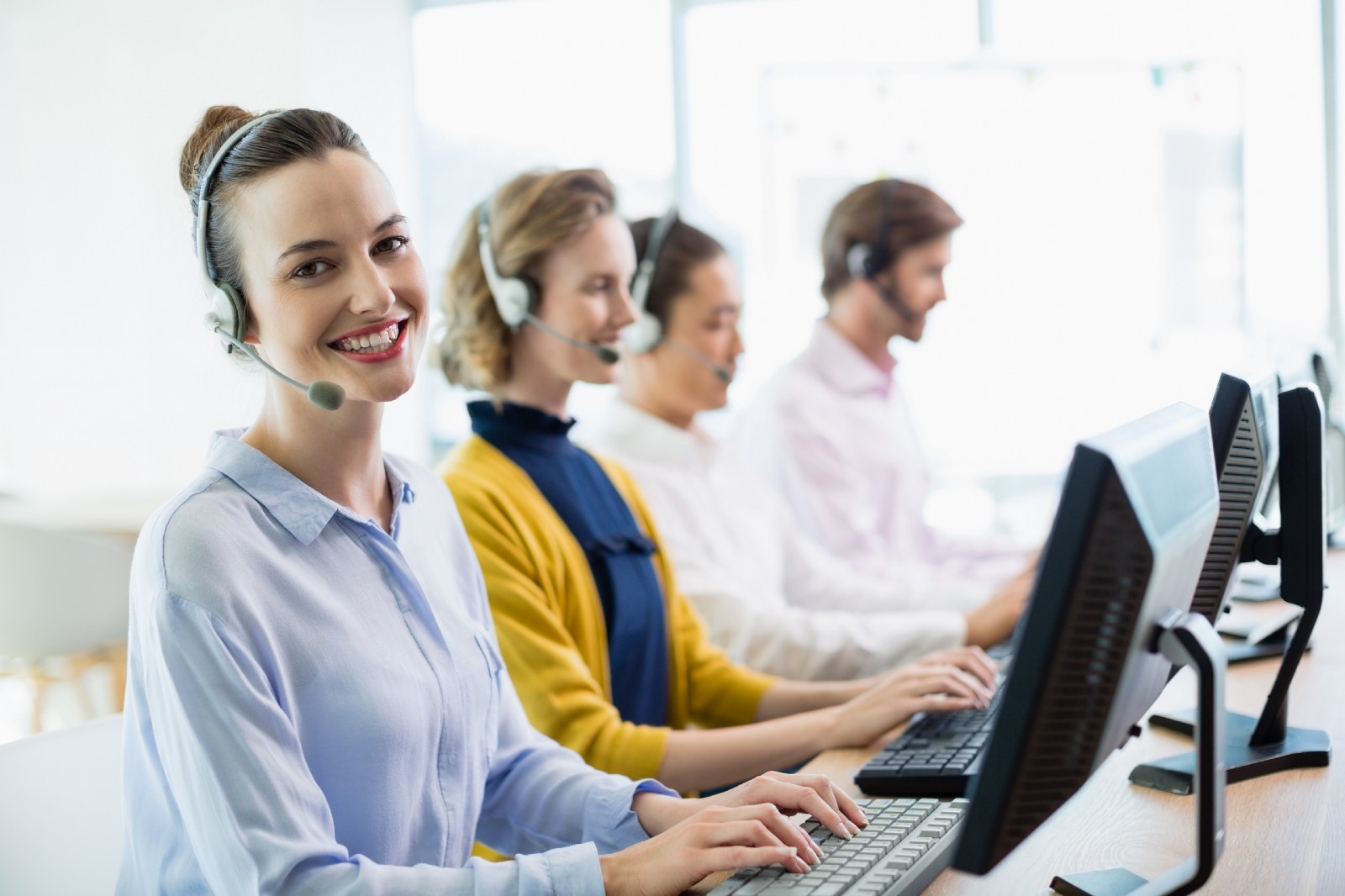 6 Jenis Pelatihan Service Excellent yang Efektif untuk Frontliner